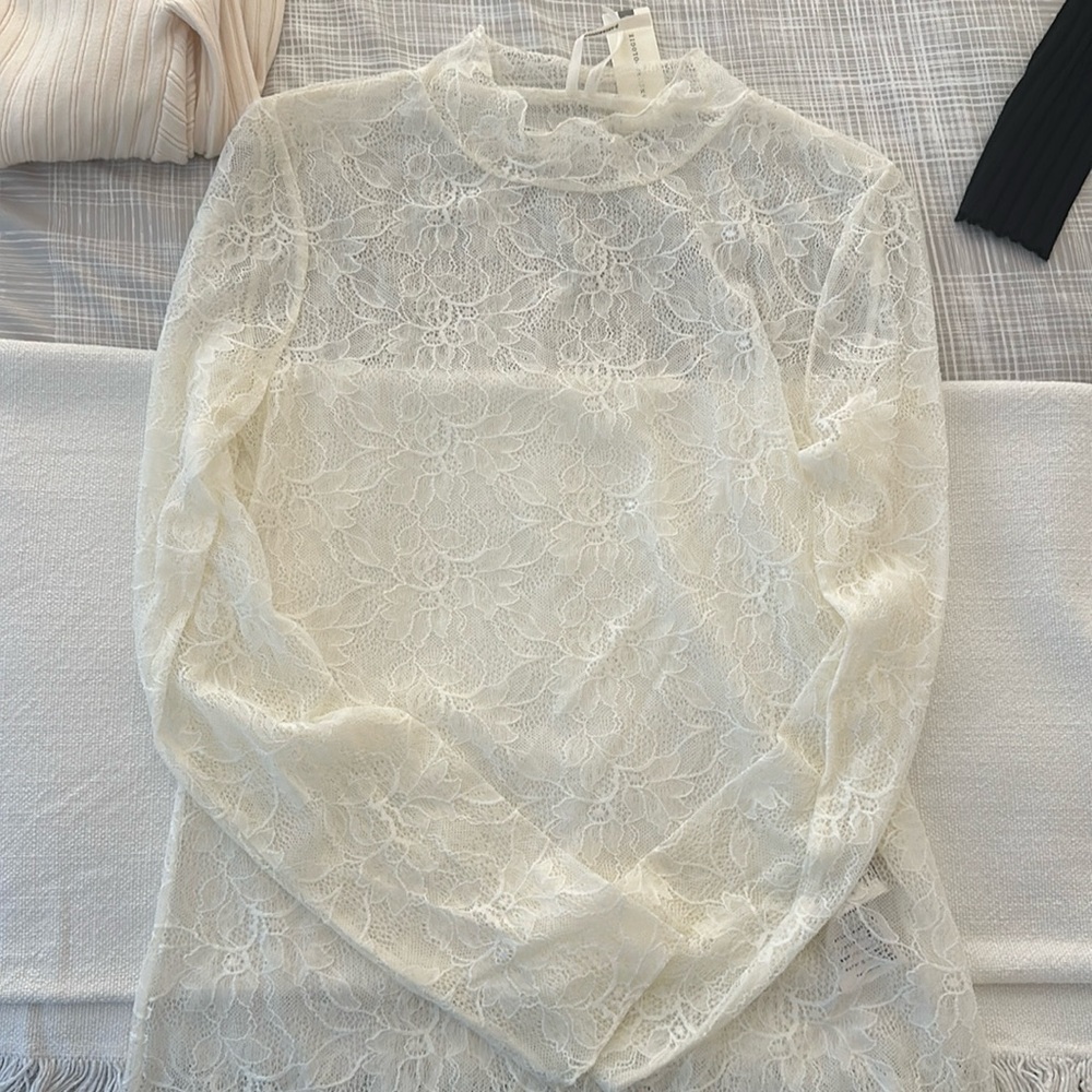Elegant Lace Blouse - Cream